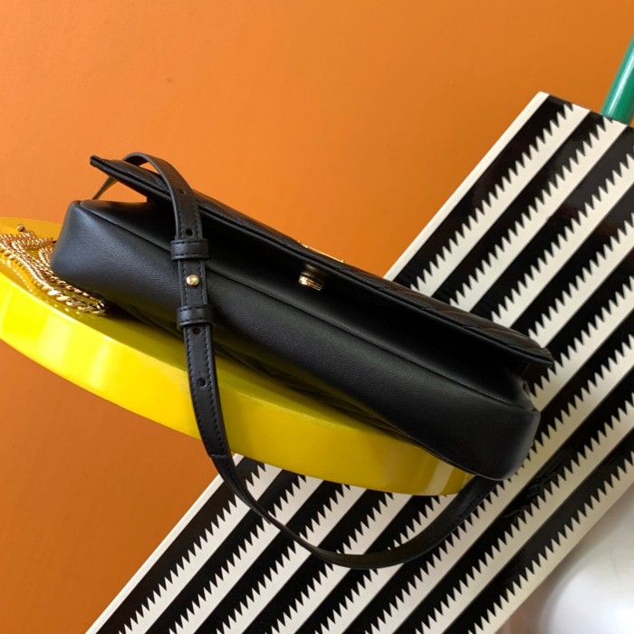 Handbags SAINT LAURENT 632014 size 26x13.5x4.5 cm