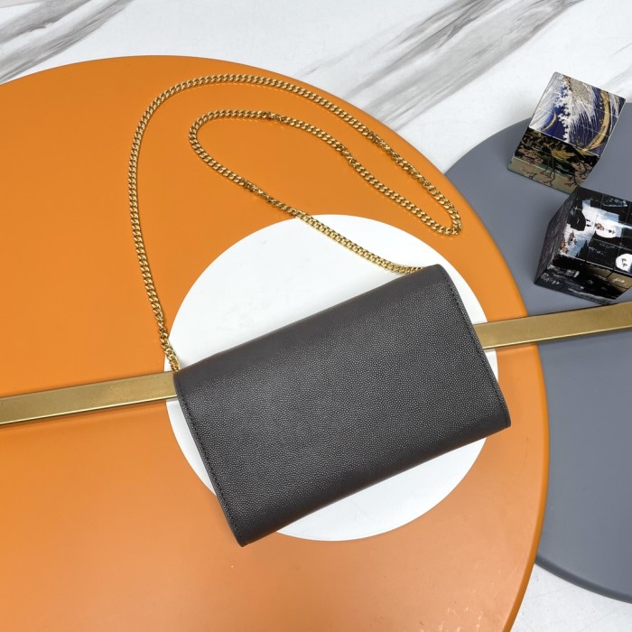 Handbags SAINT LAURENT 607788 size 19x12x4 cm