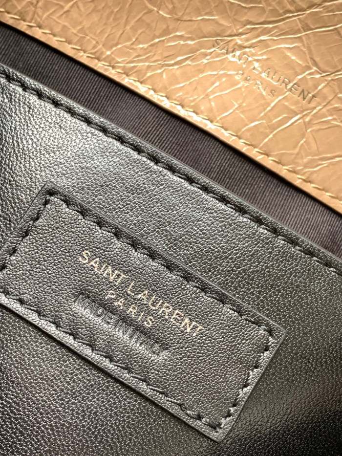 Handbags SAINT LAURENT 533037 size 22X16.5X7.5 CM