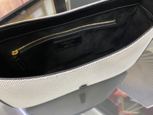 Handbags SAINT LAURENT 657228 size 24.5x16x6 cm