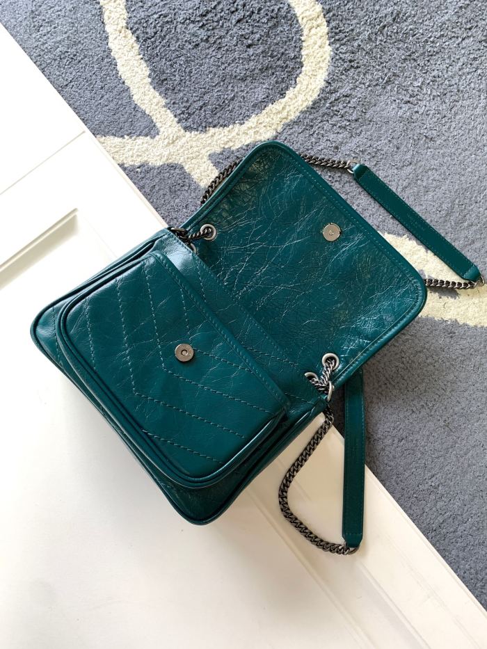 Handbags SAINT LAURENT 533037 size 22X16.5X7.5 CM