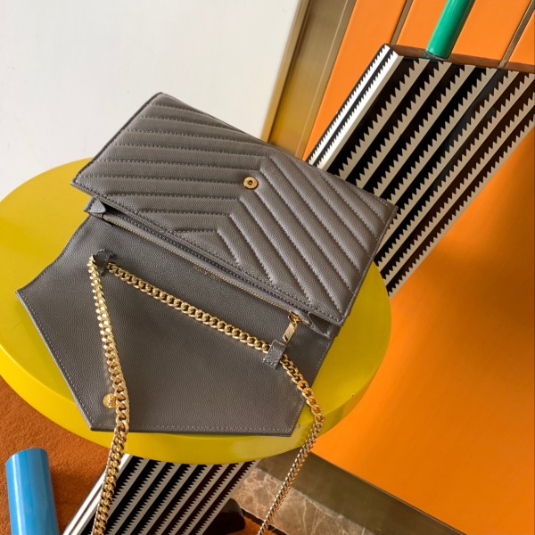 Handbags SAINT LAURENT 377828 size 22.5x14x4 cm