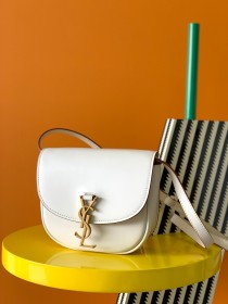 Handbags SAINT LAURENT 619740 size 18x15.5x5.5 cm