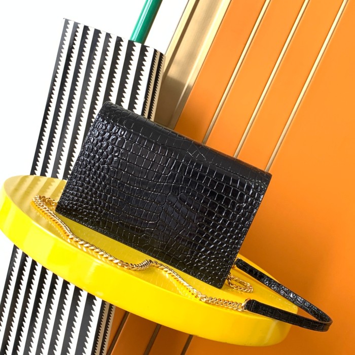 Handbags SAINT LAURENT 452159 size 24.5x16x6 cm