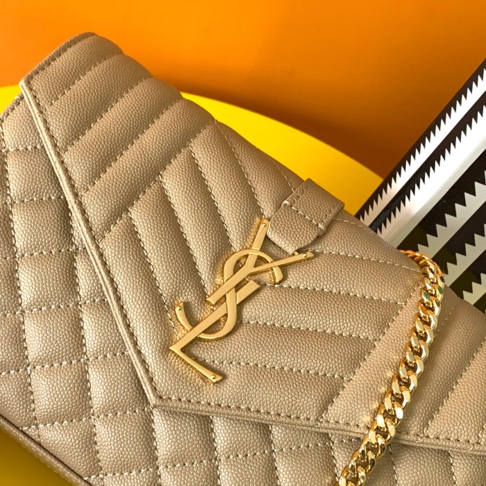 Handbags SAINT LAURENT 620280 size 22.5x14x4 cm