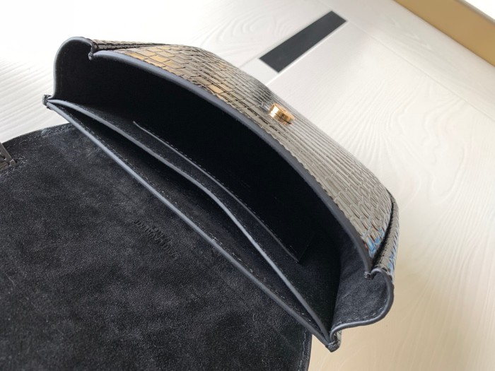 Handbags SAINT LAURENT 619740 size 18x15.5x5.5 cm