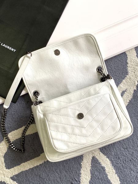 Handbags SAINT LAURENT 653158 size 28X20.5X8.5 CM