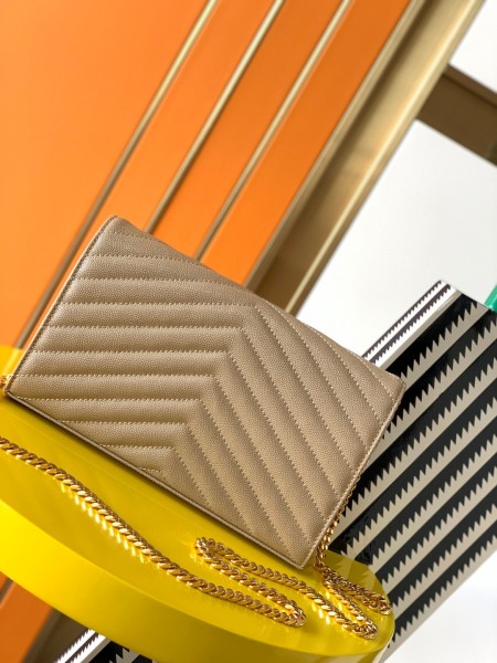 Handbags SAINT LAURENT 377828 size 22.5x14x4 cm