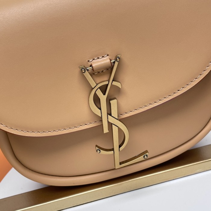 Handbags SAINT LAURENT 619740 size 18x15.5x5.5 cm