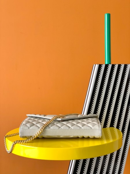 Handbags SAINT LAURENT 620280 size 22.5x14x4 cm