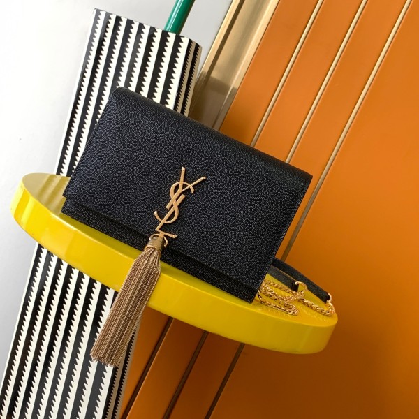 Handbags SAINT LAURENT 452159 size 19x12.5x4 cm