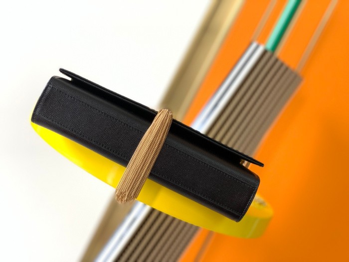 Handbags SAINT LAURENT 377829 size 24x14.5x5.5 cm