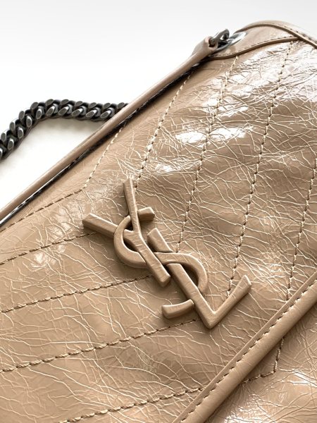 Handbags SAINT LAURENT 653158 size 28X20.5X8.5 CM