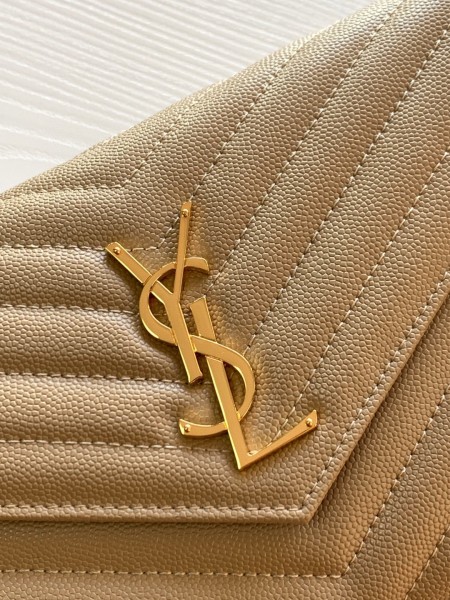 Handbags SAINT LAURENT 377828 size 22.5x14x4 cm