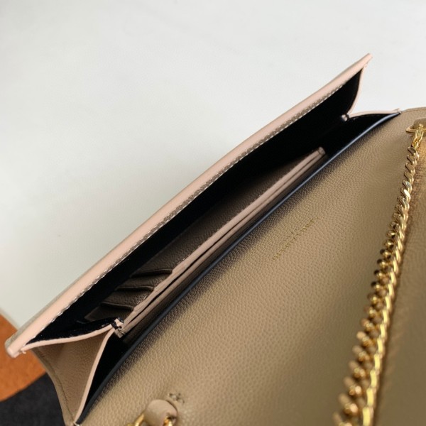 Handbags SAINT LAURENT 607788 size 19x12x4 cm