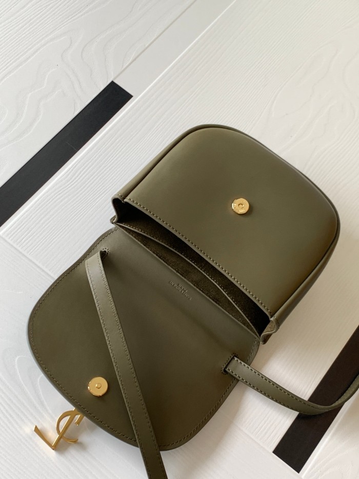 Handbags SAINT LAURENT 619740 size 18x15.5x5.5 cm