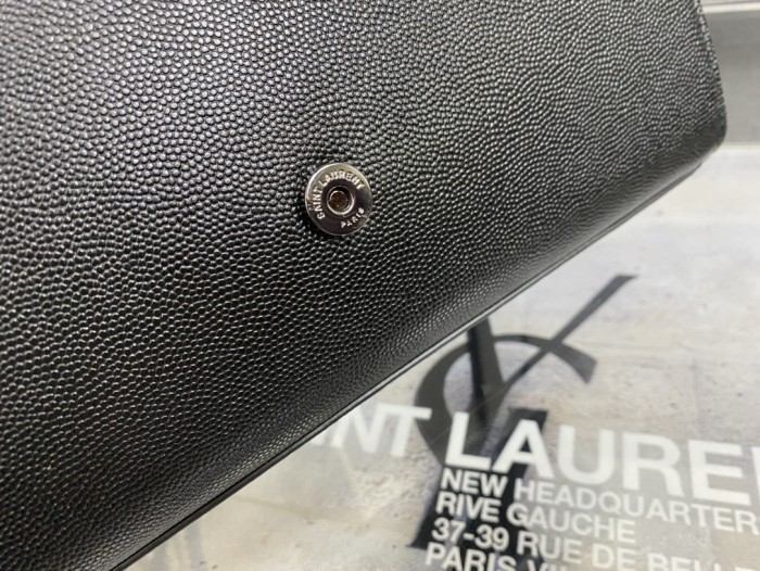 Handbags SAINT LAURENT 354021 size 24-5.5-15 cm