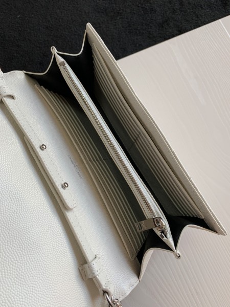 Handbags SAINT LAURENT 377828 size 22.5x14x4 cm