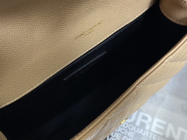 Handbags SAINT LAURENT 526286 size 22×13×6 cm