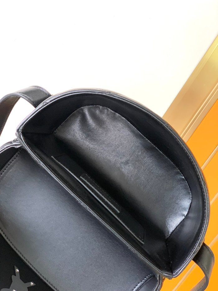 Handbags SAINT LAURENT 710080 size 19 X 15 X 8 cm