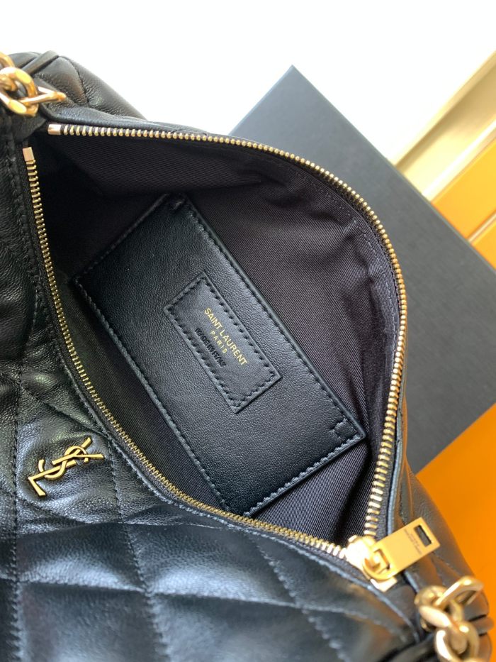 Handbags SAINT LAURENT 712706 size 24~12~12 CM