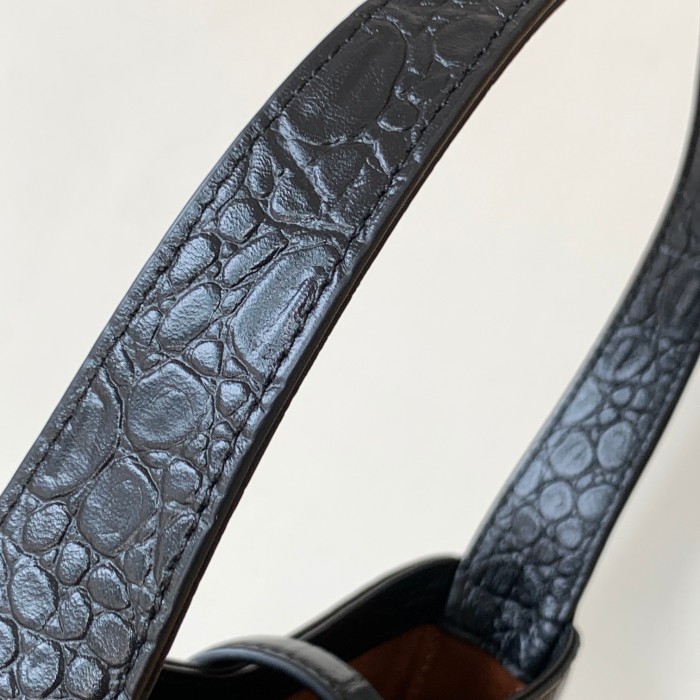 Handbags SAINT LAURENT 710318 size 19x11.5x4.5 cm