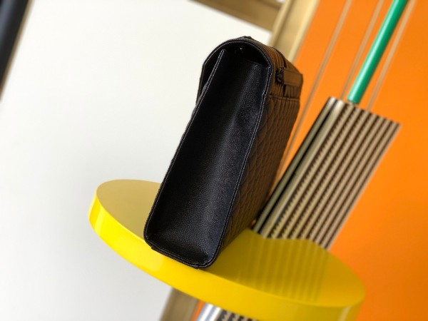 Handbags SAINT LAURENT 487198 size 31×22×7.5 cm