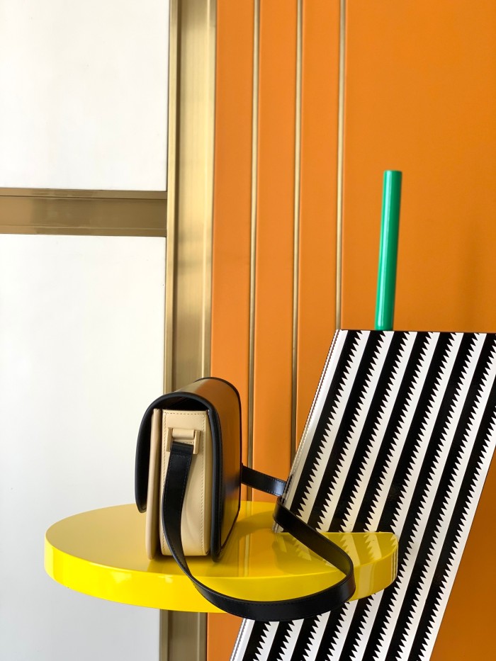 Handbags SAINT LAURENT 634305 size 23x16x6 cm