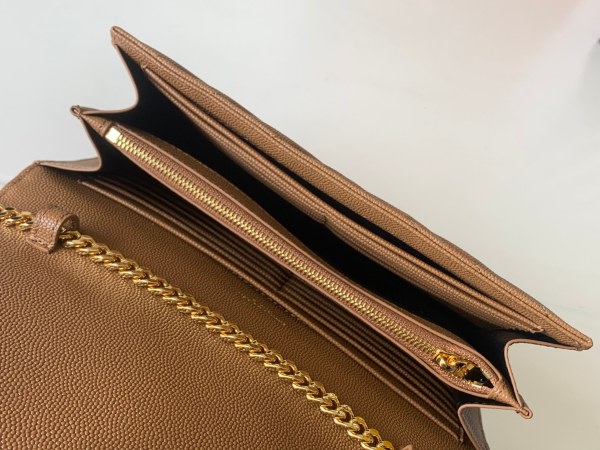 Handbags SAINT LAURENT 377828 size 22.5x14x4 cm