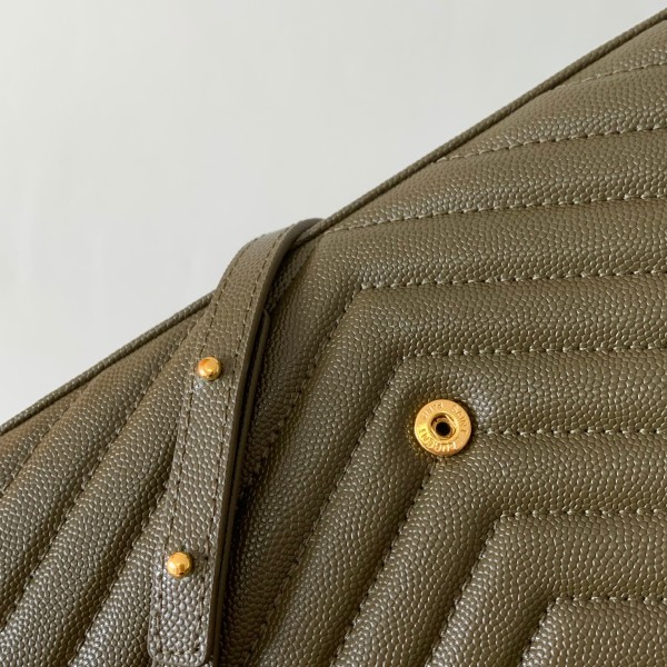 Handbags SAINT LAURENT 377828 size 22.5x14x4 cm