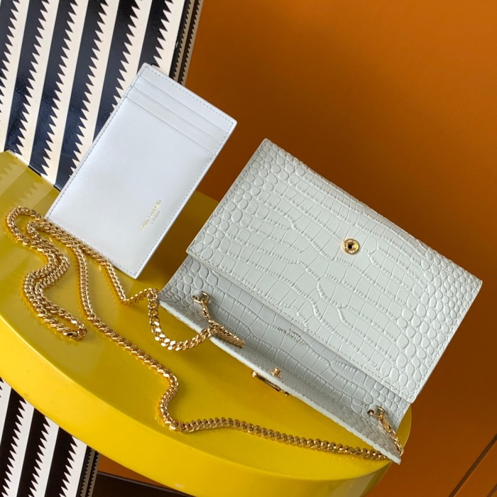 Handbags SAINT LAURENT 607788 size 19x12x4 cm