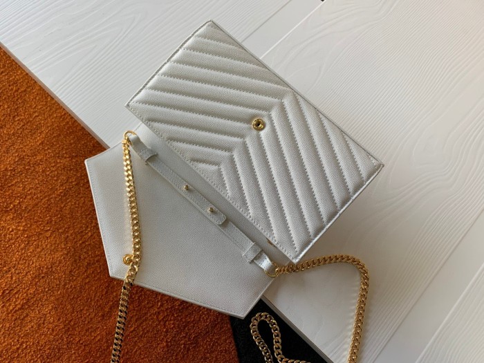 Handbags SAINT LAURENT 377828 size 22.5x14x4 cm