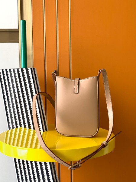 Handbags SAINT LAURENT 735214 size 18×13.5×3.5 cm