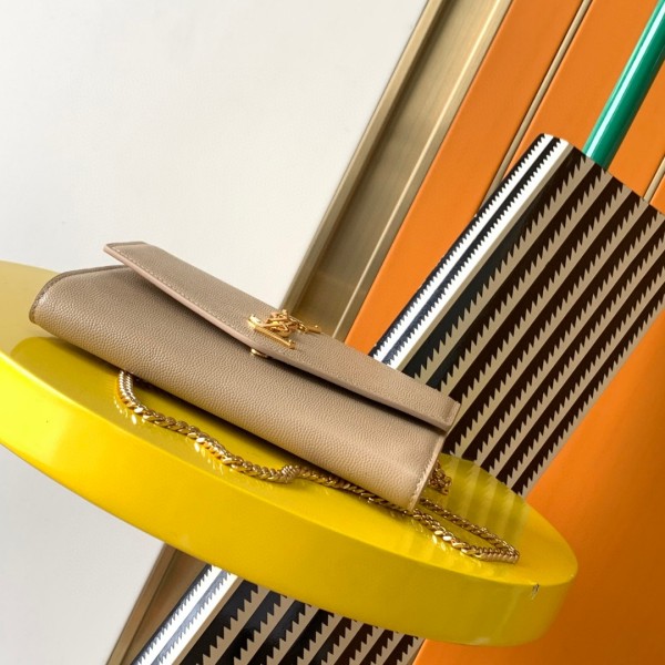 Handbags SAINT LAURENT 607788 size 19x12x4 cm