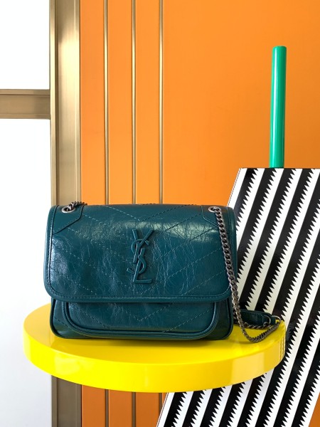 Handbags SAINT LAURENT 533037 size 22X16.5X7.5 CM