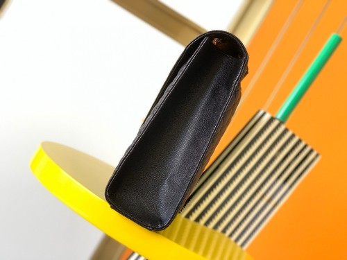 Handbags SAINT LAURENT 487198 size 31×22×7.5 cm