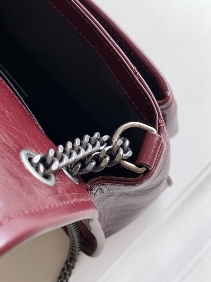 Handbags SAINT LAURENT 533037 size 22X16.5X7.5 CM