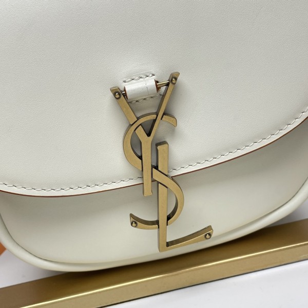 Handbags SAINT LAURENT 619740 size 18x15.5x5.5 cm