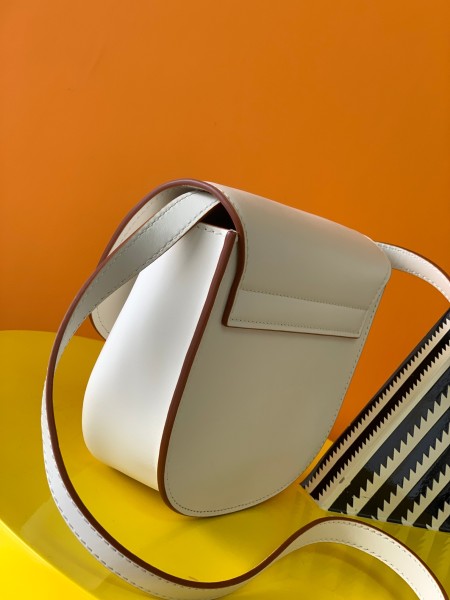 Handbags SAINT LAURENT 619740 size 18x15.5x5.5 cm