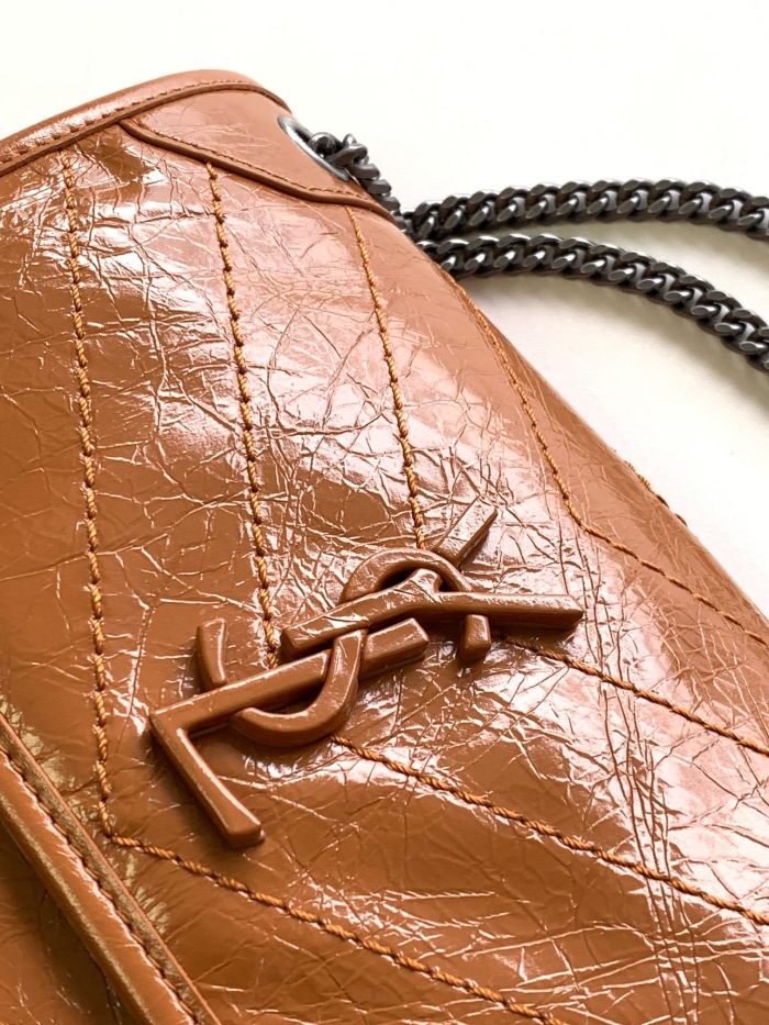 Handbags SAINT LAURENT 533037 size 22X16.5X7.5 CM