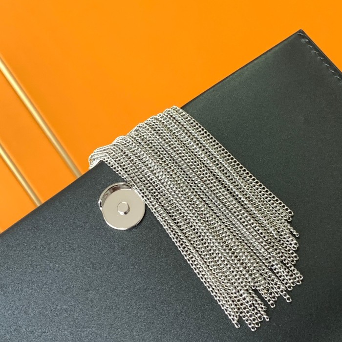 Handbags SAINT LAURENT 452159 size 19x12.5x4 cm