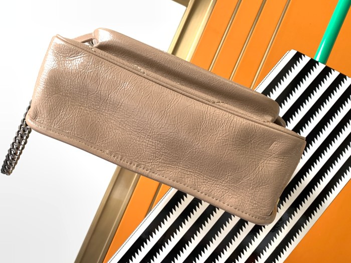 Handbags SAINT LAURENT 653158 size 28X20.5X8.5 CM