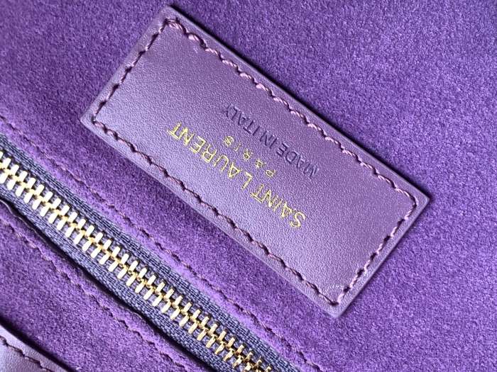 Handbags SAINT LAURENT 657228 size 24.5x16x6 cm