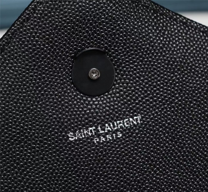 Handbags SAINT LAURENT 26808 size 24X17.5X6 cm