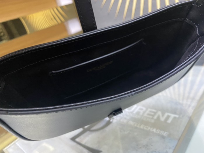 Handbags SAINT LAURENT 710318 size 19x11.5x4.5 cm