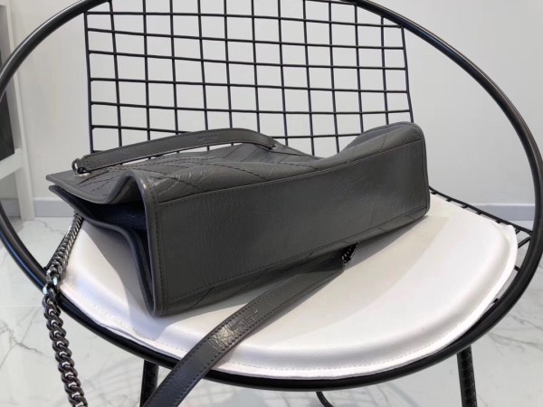 Handbags SAINT LAURENT 577999 size 33-27-11.5 cm