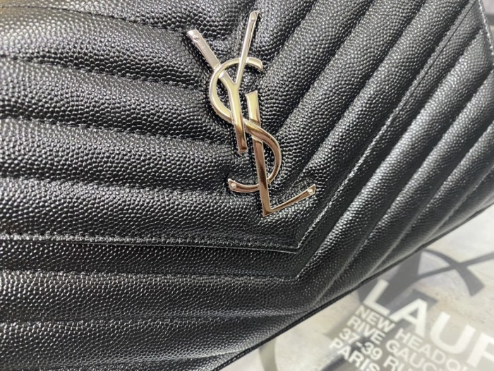 Handbags SAINT LAURENT 377828 size 22.5x14x4 cm