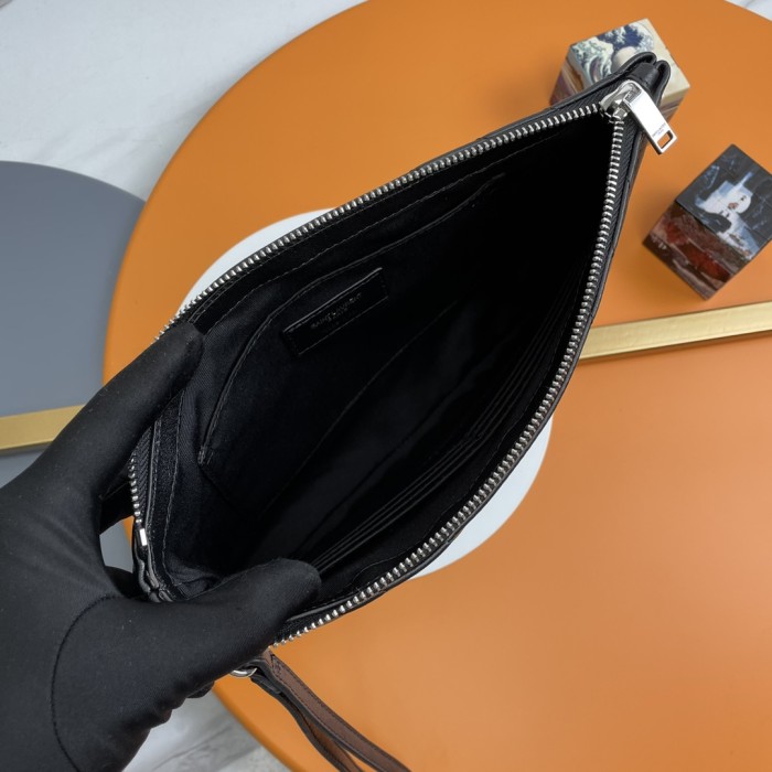 Handbags SAINT LAURENT 413444 size 30×21.5×2 cm