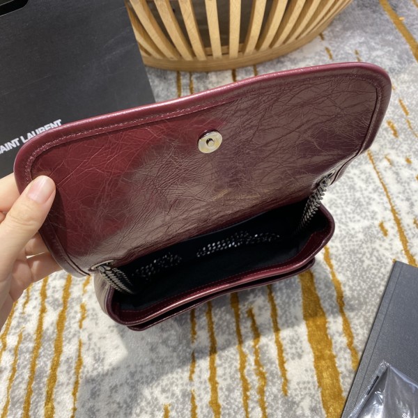 Handbags SAINT LAURENT 533037y size 22*16.5*12 cm