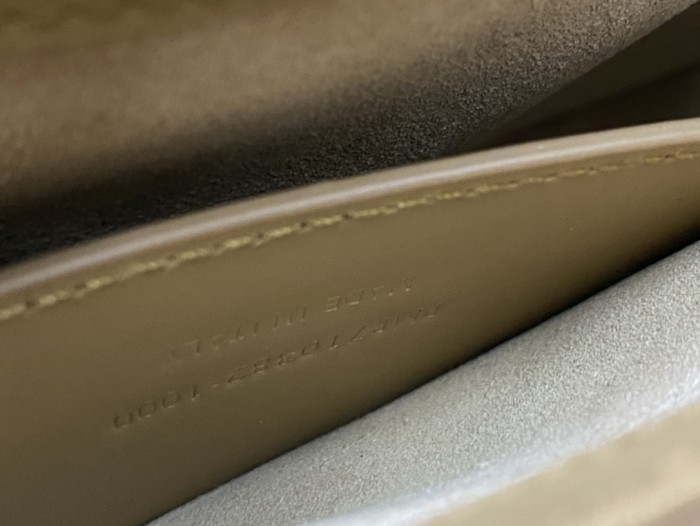 Handbags SAINT LAURENT 710318 size 19x11.5x4.5 cm